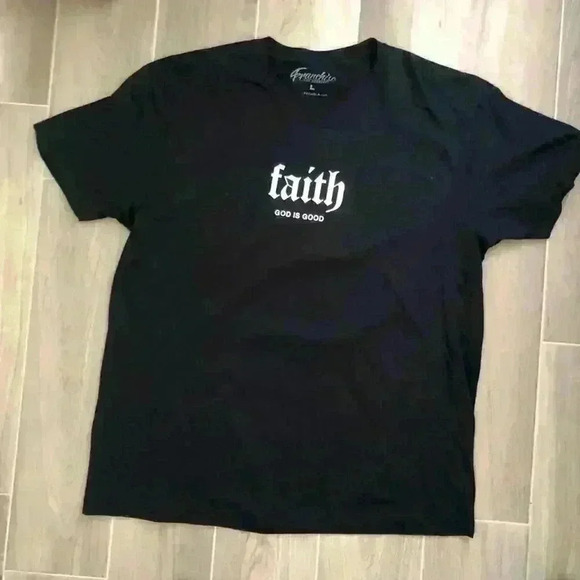 FAITH GOD IS GOOD T-SHIRT NWOT SIZE LARGE - Picture 5 of 7